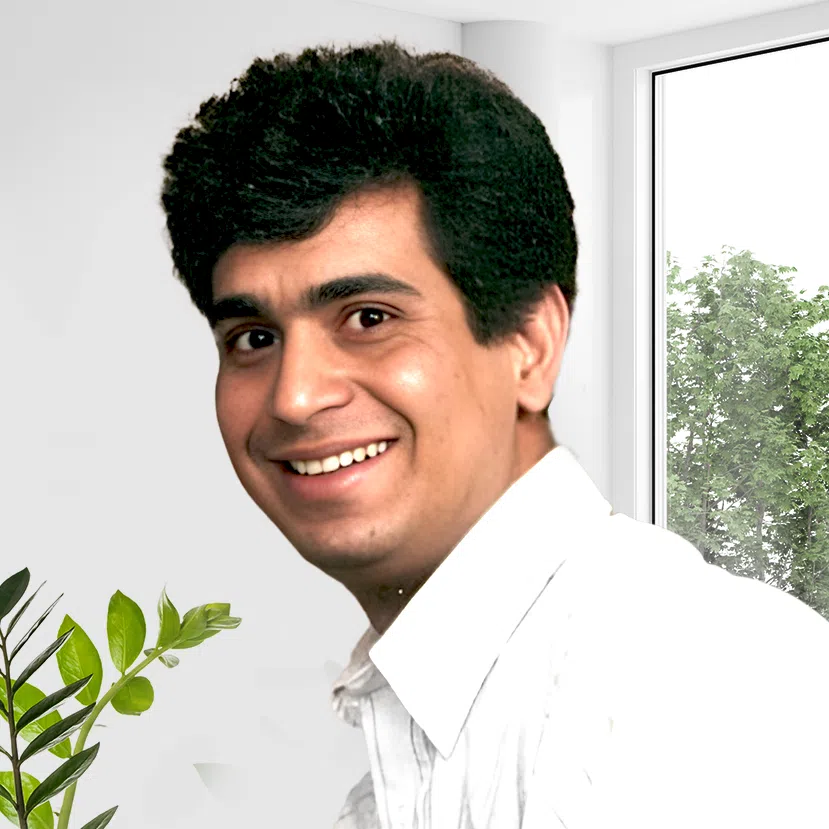 Headshot of Deepak Aora