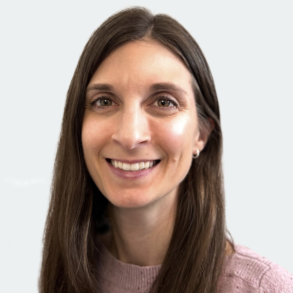 Headshot of Alexis Coburn